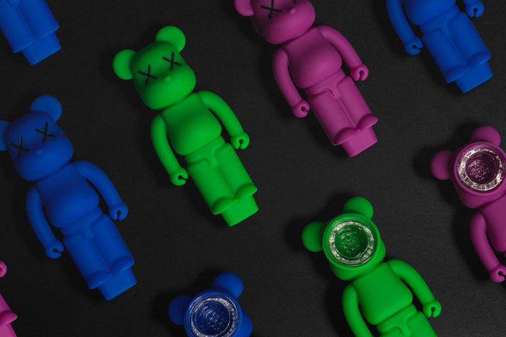 Lit Silicone 4.25" X Bear Hand Pipe