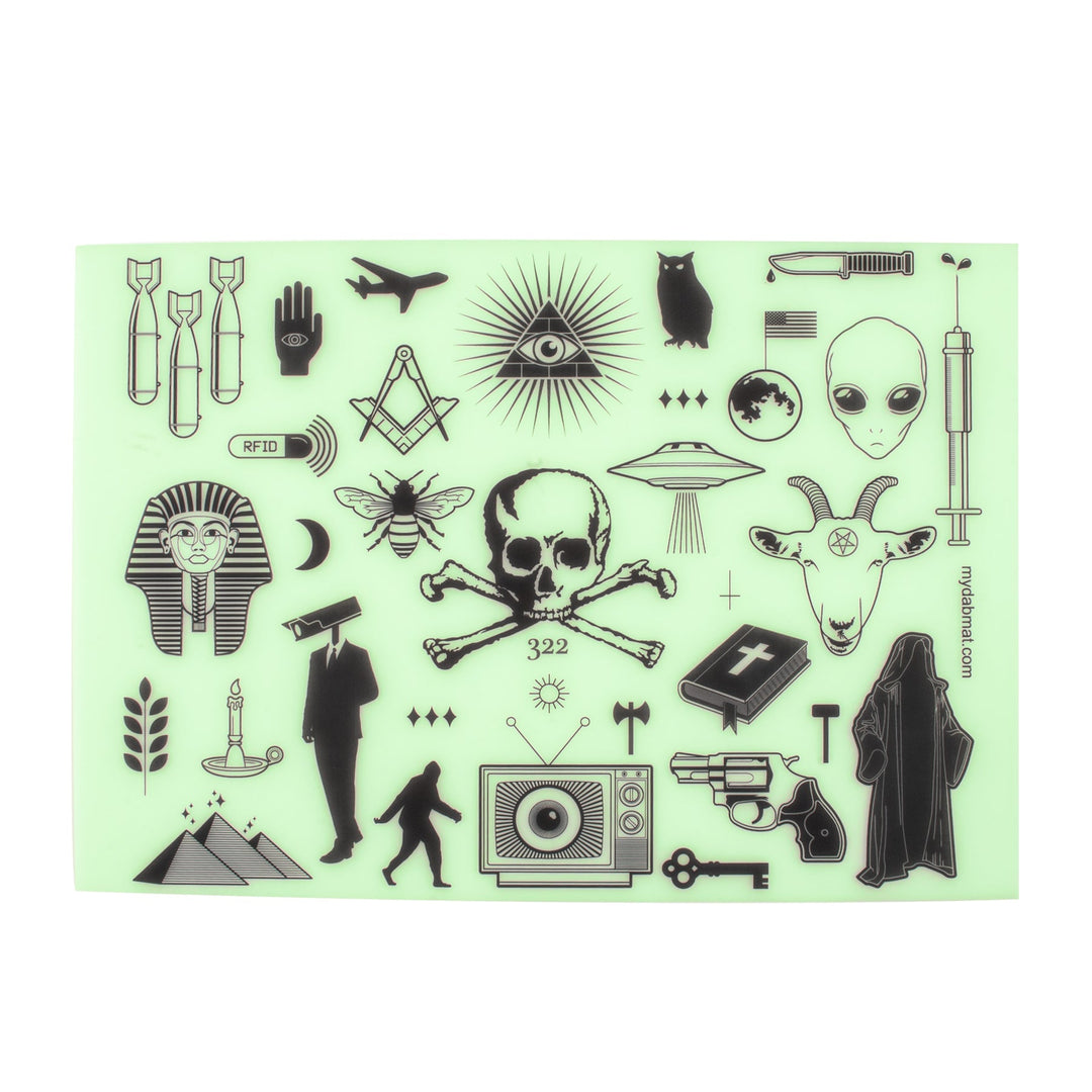 Gear Premium 12" x 8.5" Glow-in-the-Dark Conspiracy Theory Dab Mat
